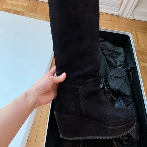 Pedro Garcia Suede Boots size 36/6 - Picture 5 of 10
